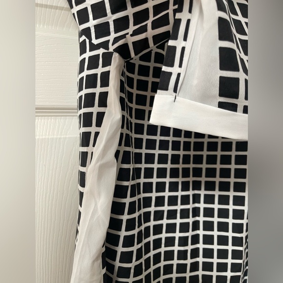 AMBRIA Black & White 3/4 Sleeve Blouse Size 10 - Picture 6 of 7